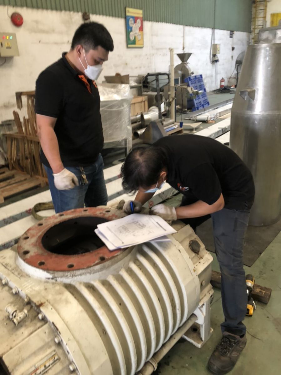 kiểm tra các bộ phận bơm